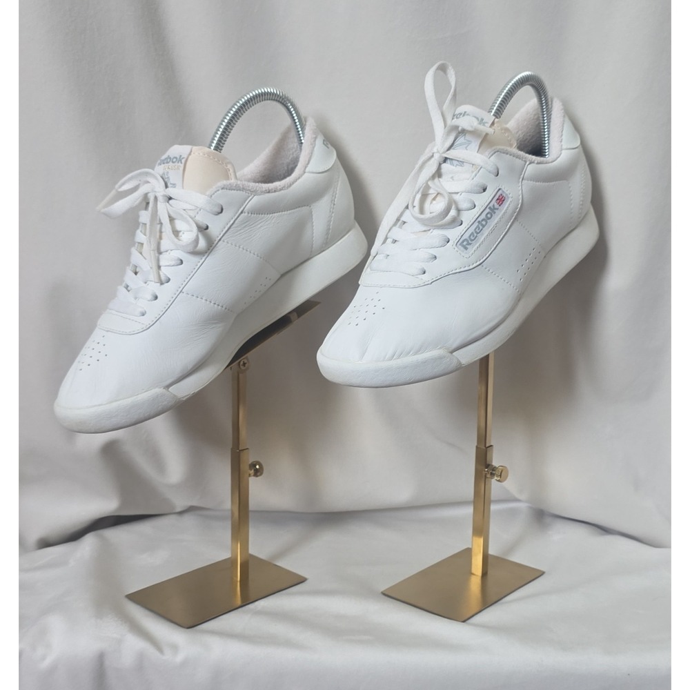 Reebok Classic Women's Sz 8 White Low Top Lace-Up Athletic Sneakers Logo